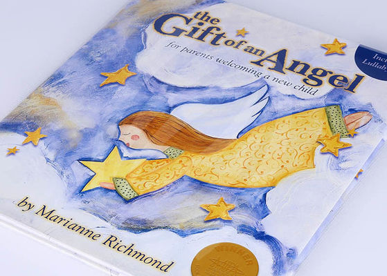 Livre à couverture dure mat des livres d'enfants de livre à couverture dure de finissage de Casebound pour des bébés