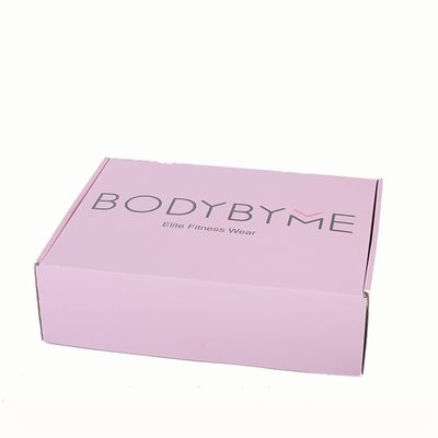4C a compensé l'emballage de cadeau enferme dans une boîte 157gsm le carton rose CMYK pour des vêtements